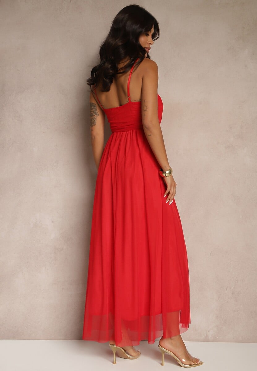 Czerwona Sukienka Koktajlowa Ozdobiona Tiulowym Materiałem Deviora