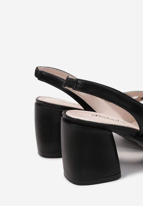 Czarne Sandały Deinare