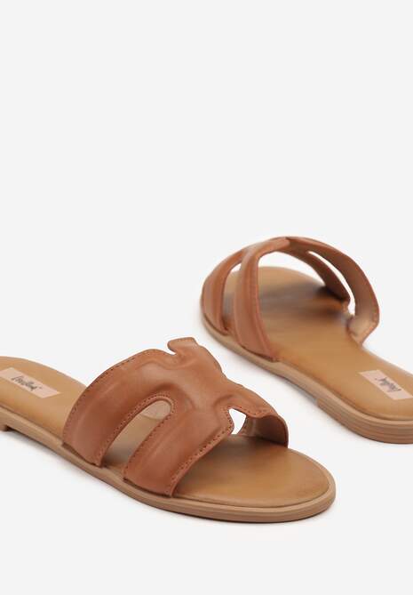 Brązowe Klapki Basic z Wycięciami Varauri