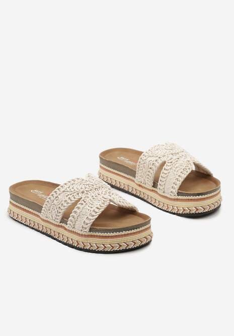 Beżowe Klapki z Imitacji Skóry na Grubej Podeszwie z Plecionką Viloella