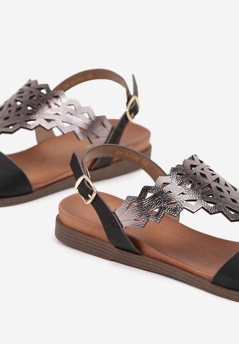 Czarne Sandały na Płaskiej Podeszwie z Ażurową Cholewką Salasena