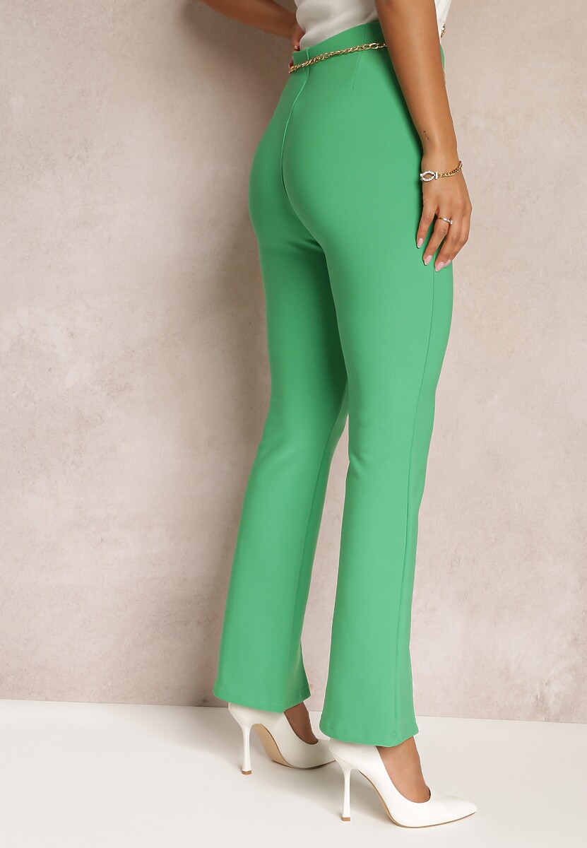 Zielone Materiałowe Spodnie Dzwony z Ozdobnym Łańcuszkiem Amelana