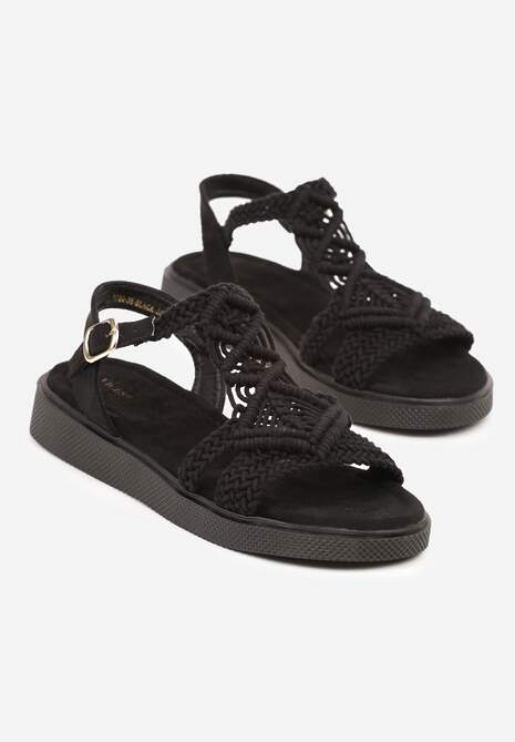 Czarne Klasyczne Sandały na Płaskiej Podeszwie z Ażurowym Zdobieniem i Zapięciem przy Kostce Moonque