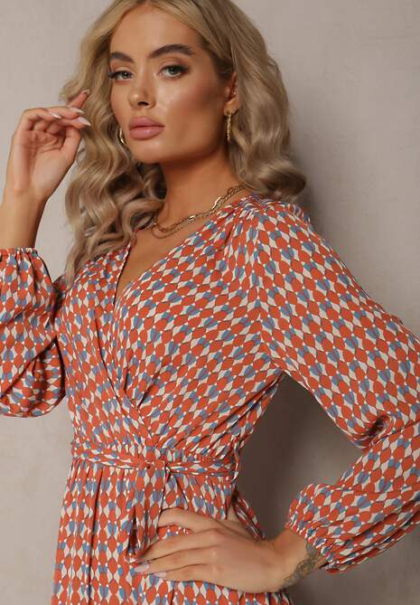 Pomarańczowa Sukienka z Kopertowym Dekoltem i Falbaną na Dole Ive