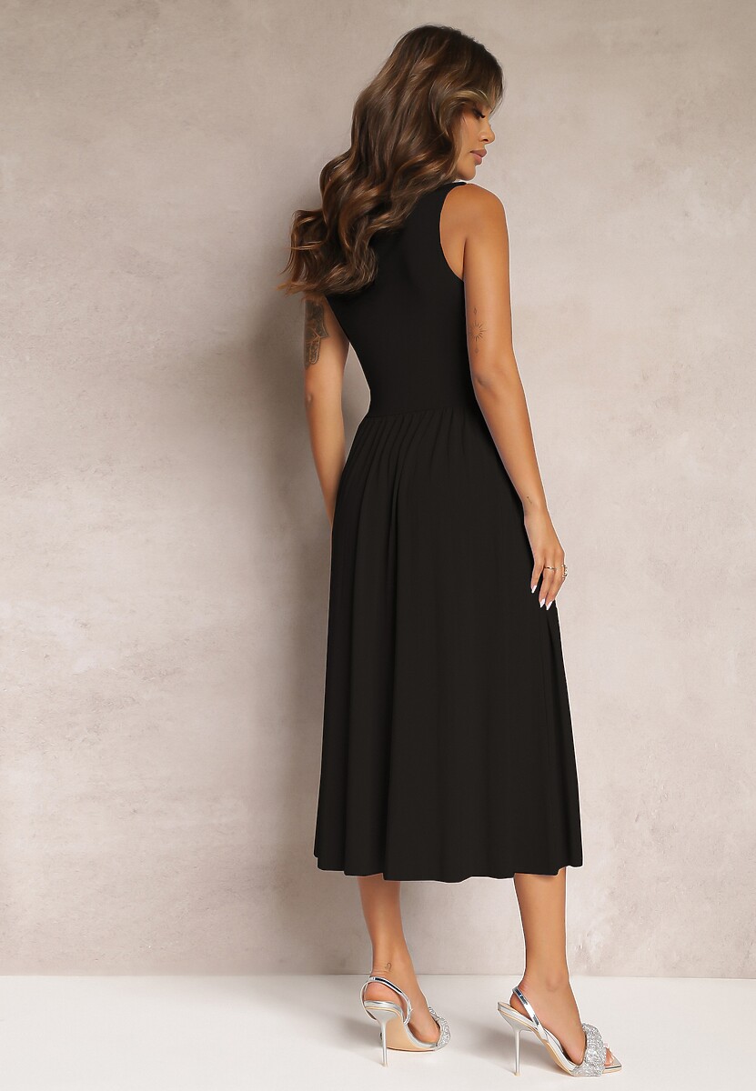 Czarna Sukienka z Kopertowym Dekoltem i Plisowanym Dołem Anamarie