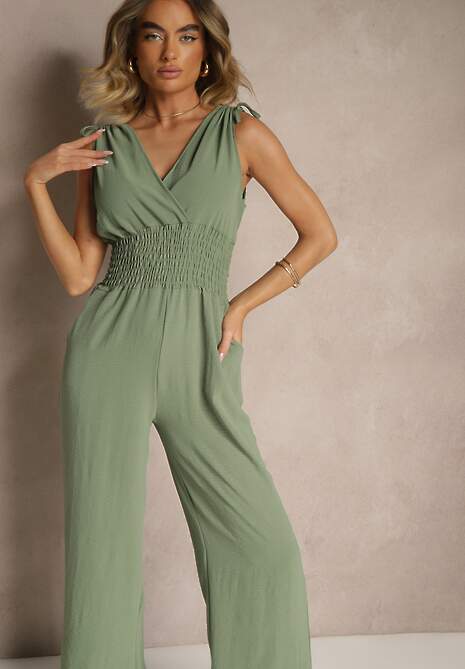 Zielony Taliowany Kombinezon z Bawełną i Kopertowym Dekoltem Lunimas