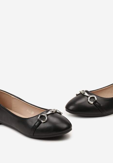 Czarne Balerinki Ozdobione Metalową Aplikacją Breezia