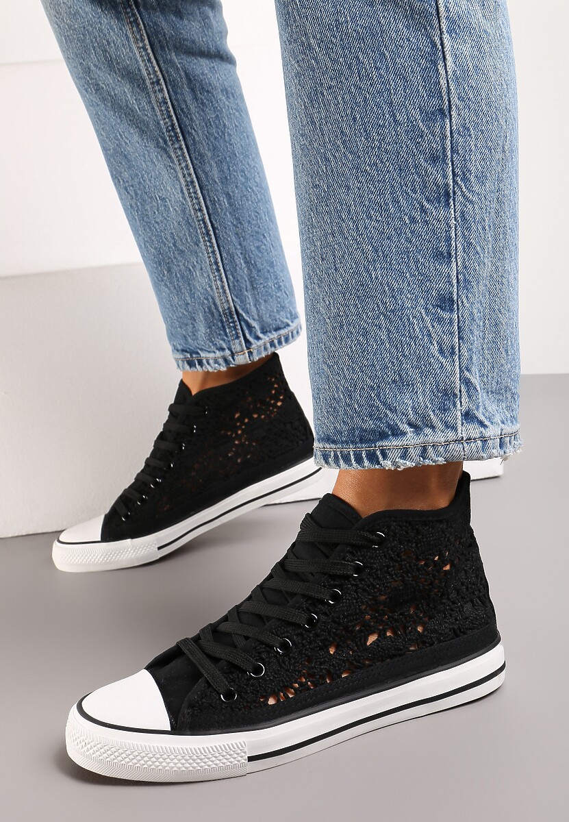 Czarne Sznurowane Trampki Ozdobione Ażurowym Wzorem Bokra