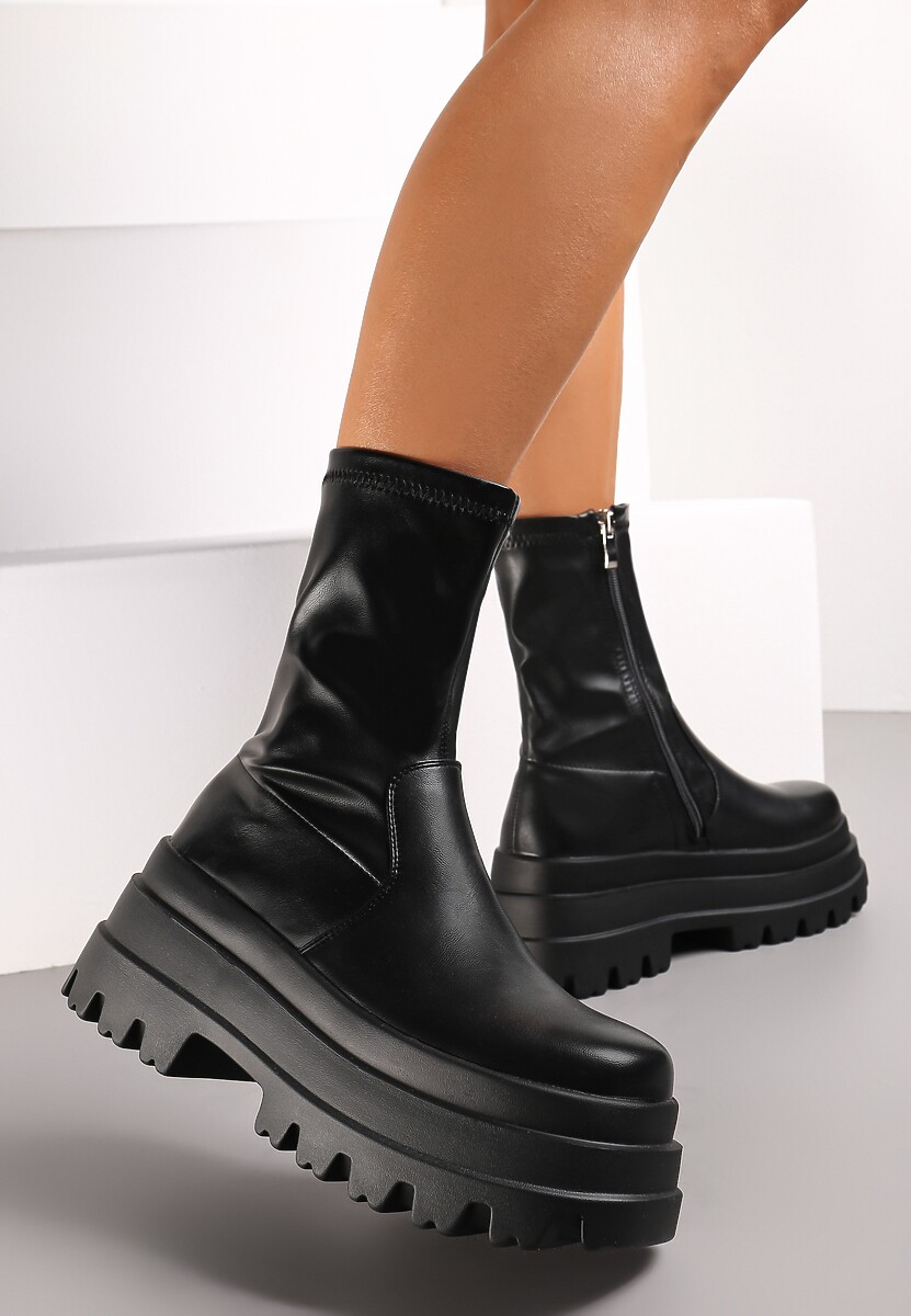 Czarne Botki Workery na Platformie z Dopasowaną Cholewką Esallina