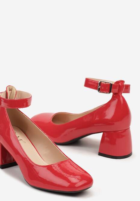 Czerwone Czółenka Lakierowane na Słupku z Paskiem Wokół Kostki Firiera