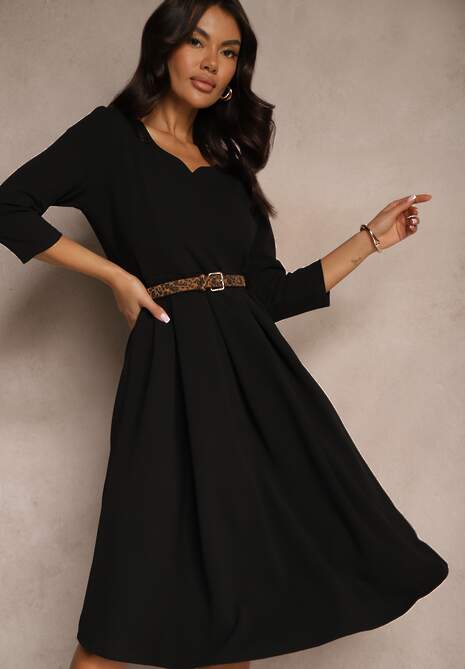 Czarna Sukienka o Rozkloszowanym Kroju z Rękawem Długości 3/4 Nomini