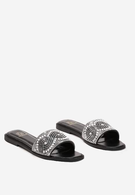 Czarne Płaskie Klapki w Stylu Boho z Cyrkoniami i Drobnymi Koralikami Hotari