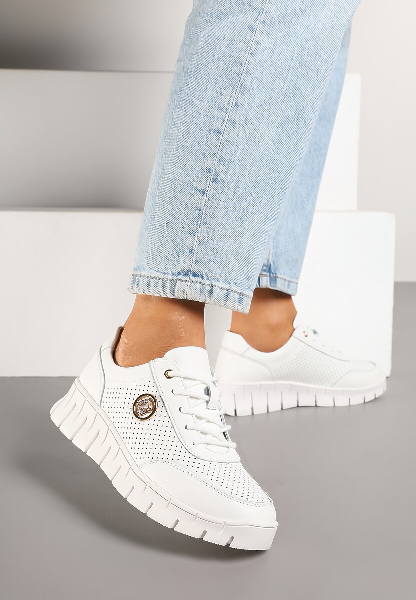 Białe Skórzane Sneakersy z Metaliczną Ozdobą i Skórzaną Wkładką Milothra