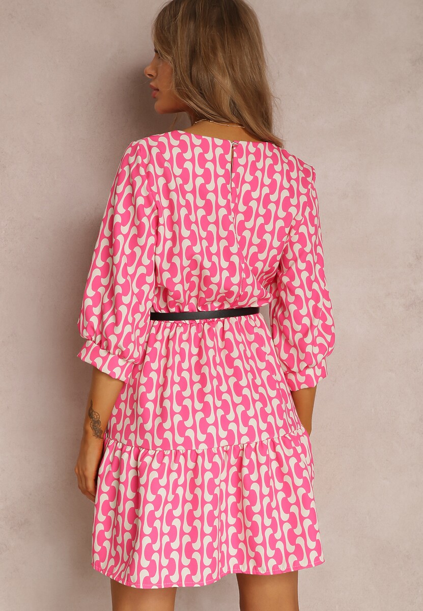 Różowa Sukienka z Paskiem Kaliphae