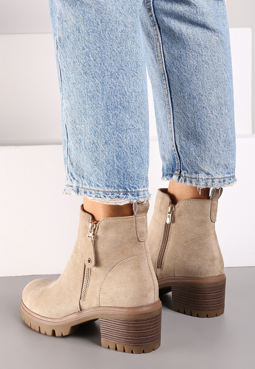 Beżowe Botki Sztyblety na Słupku Wykończone Ozdobnym Suwakiem Terillda