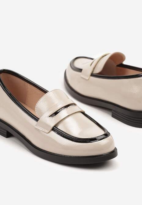 Beżowe Mokasyny Lakierowane ze Skórzaną Wkładką i Kontrastową Lamówką Beldiva
