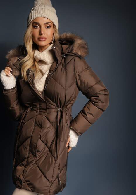 Brązowa Długa Pikowana Kurtka w Stylu Parki z Troczkiem w Pasie i Sztucznym Futerkiem Abelasa