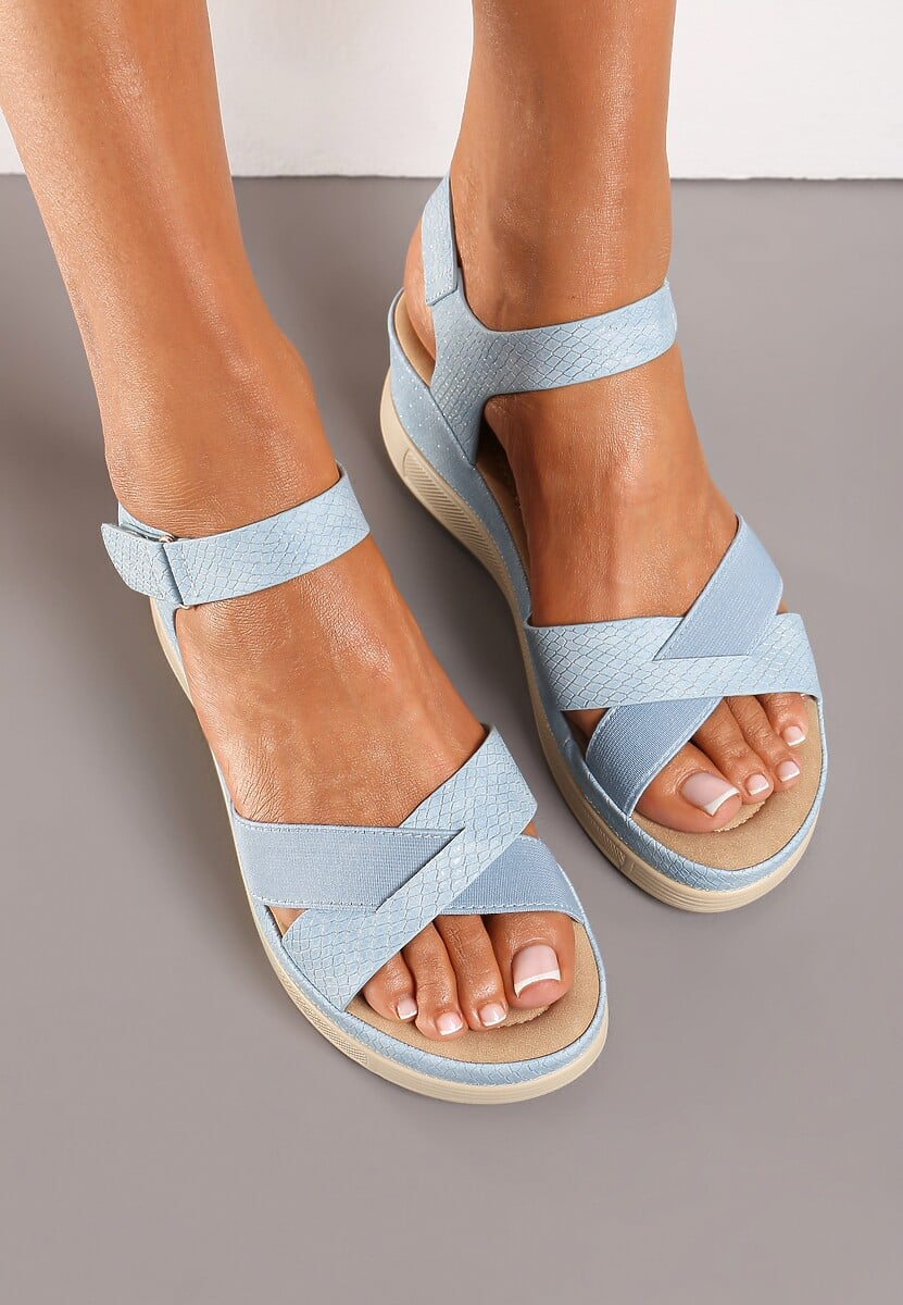 Niebieskie Sandały z Zapięciem na Rzep na Niskim Koturnie Pialena