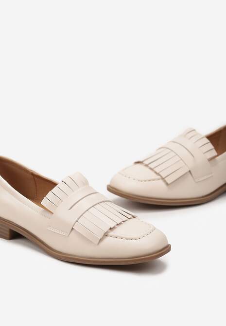 Beżowe Mokasyny z Kwadratowym Noskiem i Frędzlami Tarnissa