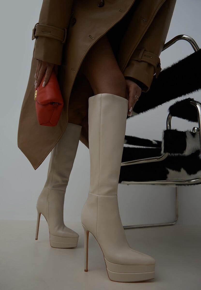 Beżowe Kozaki przed Kolano na Platformie i Szpilce Hezoppe