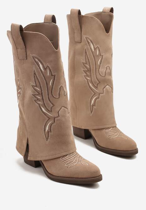 Ciemnobeżowe Kozaki w Stylu Kowbojek na Słupku z Haftem i Wywiniętą Cholewką Emmiste