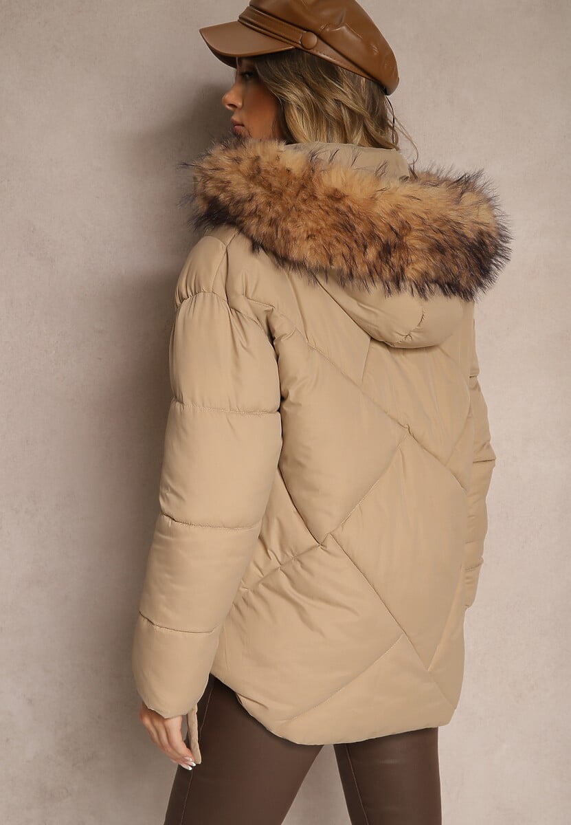 Ciemnobeżowa Kurtka z Pikowanymi Przeszyciami Kapturem i Rozcięciami na Napy Tintovia