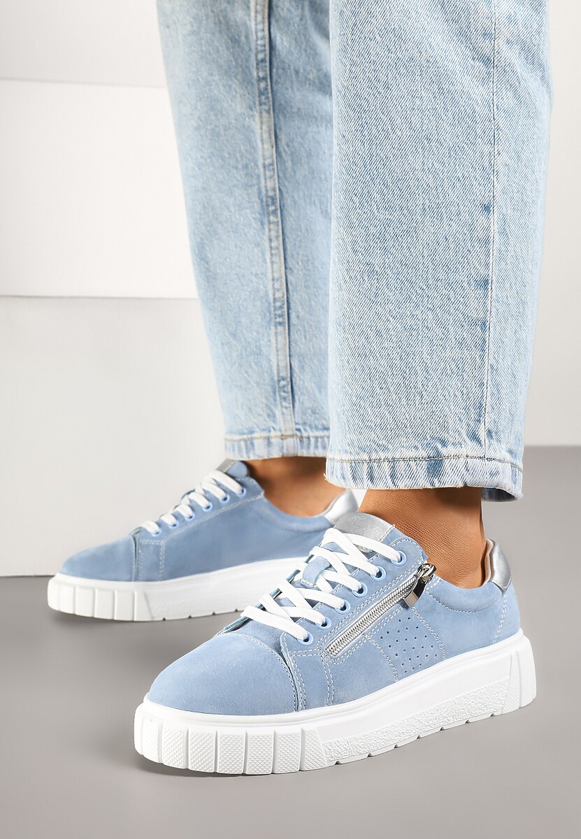 Niebieskie Sneakersy Skórzane na Platformie z Ozdobnym Suwakiem i Perforacją Niliria