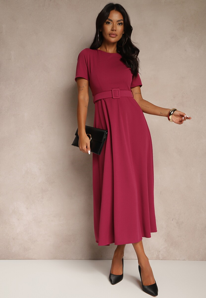 Ciemnoróżowa Sukienka o Rozkloszowanym Kroju z Ozdobnym Paskiem Desiliena