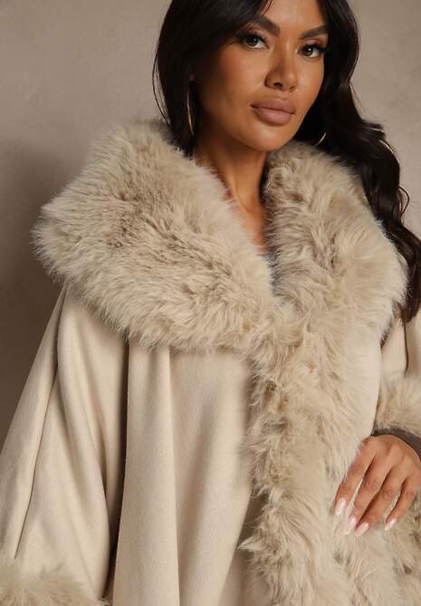 Beżowe Ponczo z Wełną i Wiskozą Obszyte Futerkiem Tevissa