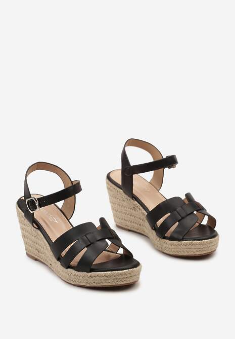 Czarne Sandały na Koturnie z Przeplatanymi Paseczkami i Plecionką Pearlina