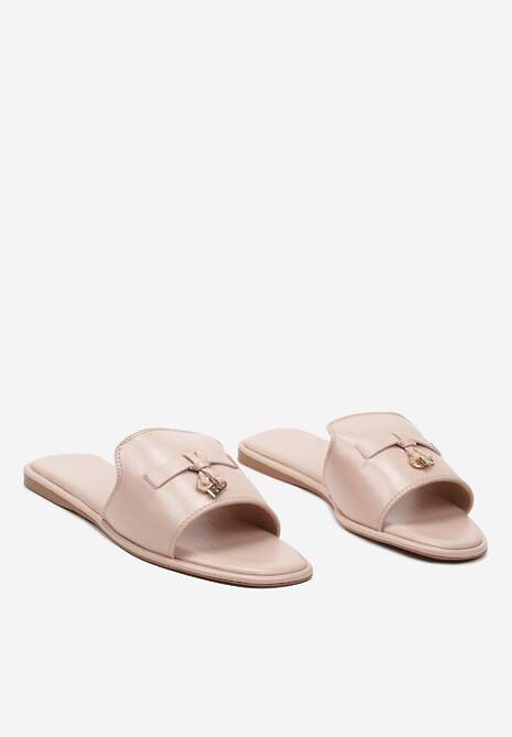 Beżowe Klapki ze Złotymi Zawieszkami Quaria