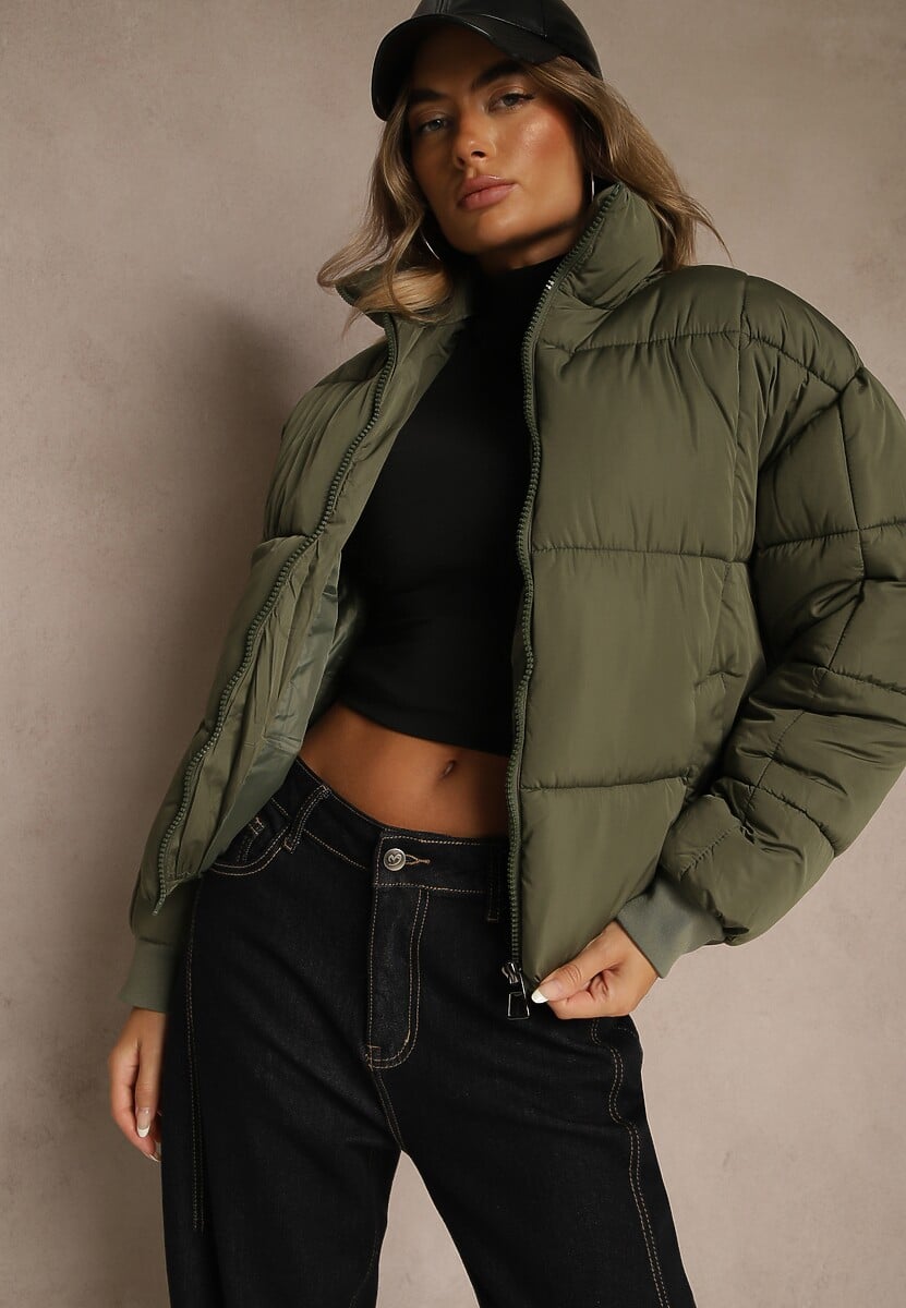 Ciemnozielona Kurtka Puffer z Pikowanymi Przeszyciami i Ściągaczami przy Rękawach Cenilea