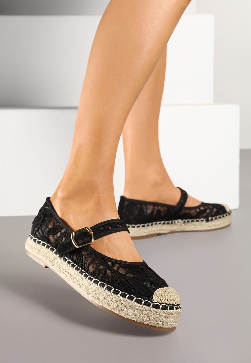 Beżowe Espadryle na Plecionej Podeszwie z Paskiem i Koronkową Cholewką Tatonia