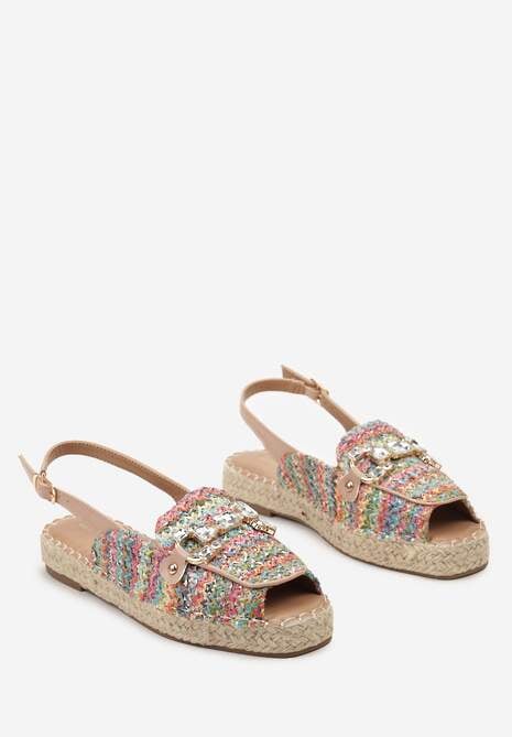 Beżowe Sandały z Otwartym Noskiem na Podeszwie z Plecionki Ozdobione Metaliczną Klamrą Tivera