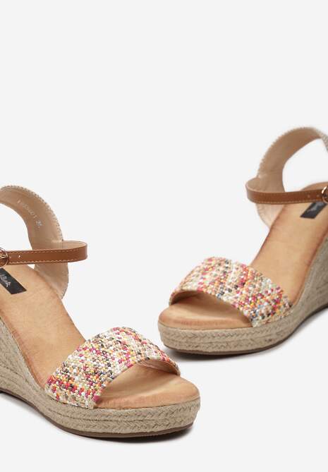 Beżowo-Różowe Sandały na Koturnie z Plecionki ze Sprzączką przy Kostce Storea