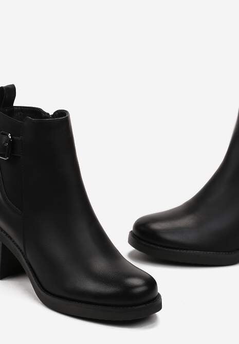 Czarne Botki na Słupku z Paskiem i Ozdobną Klamerką Xaline