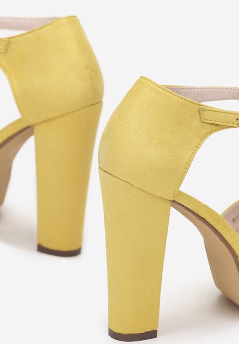 Żółte Sandały na Słupku i Platformie z Imitacji Zamszu Yalenia