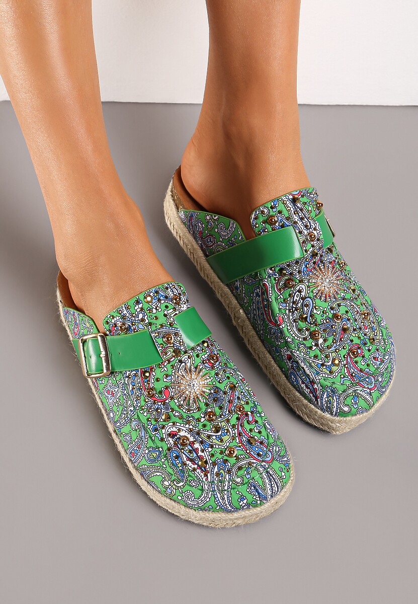 Zielone Klapki z Ekozamszu z Oryginalnym Wzorem i Klamrą Nirable