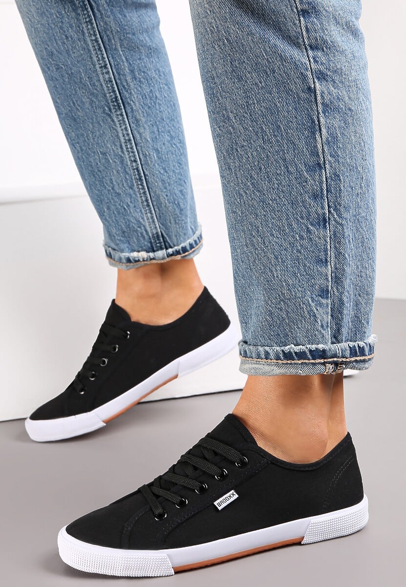 Czarne Tenisówki Zdobione Przeszyciami Rhaerose