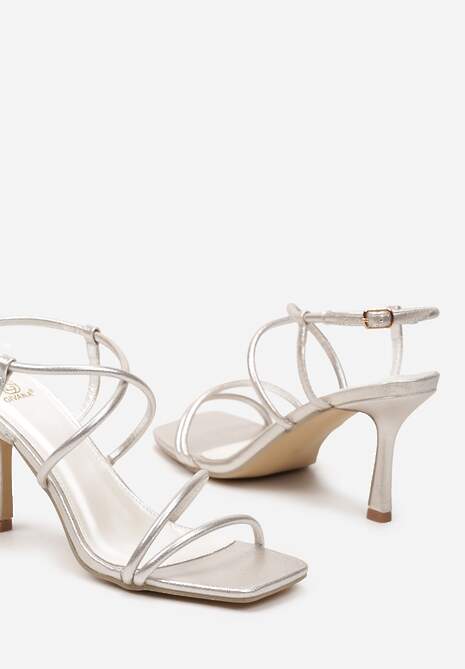 Białe Sandały na Szpilce z Cienkimi Paskami i Sprzączką Penrosema