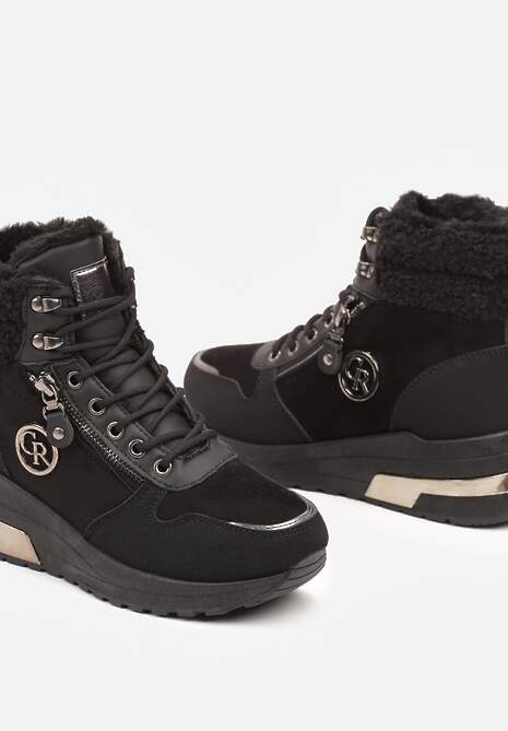 Czarne Sneakersy na Koturnie za Kostkę z Metaliczną Ozdobą i Suwakiem Sinelara