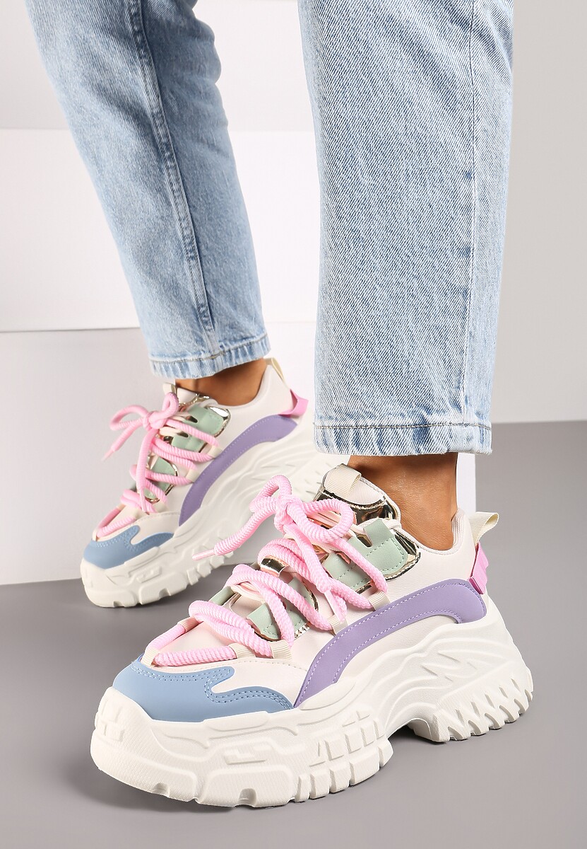 Biało-Różowe Sneakersy z Podwójnymi Sznurówkami i Tłoczoną Platformą Luppoa