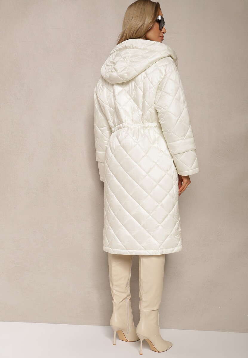 Jasnobeżowa Długa Kurtka z Kapturem i Paskiem w Talii Zdobiona Pikowanymi Przeszyciami Nikilya