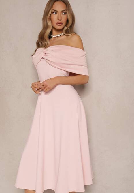 Różowa Sukienka Rozkloszowana Ozdobiona Kokardą Odarra