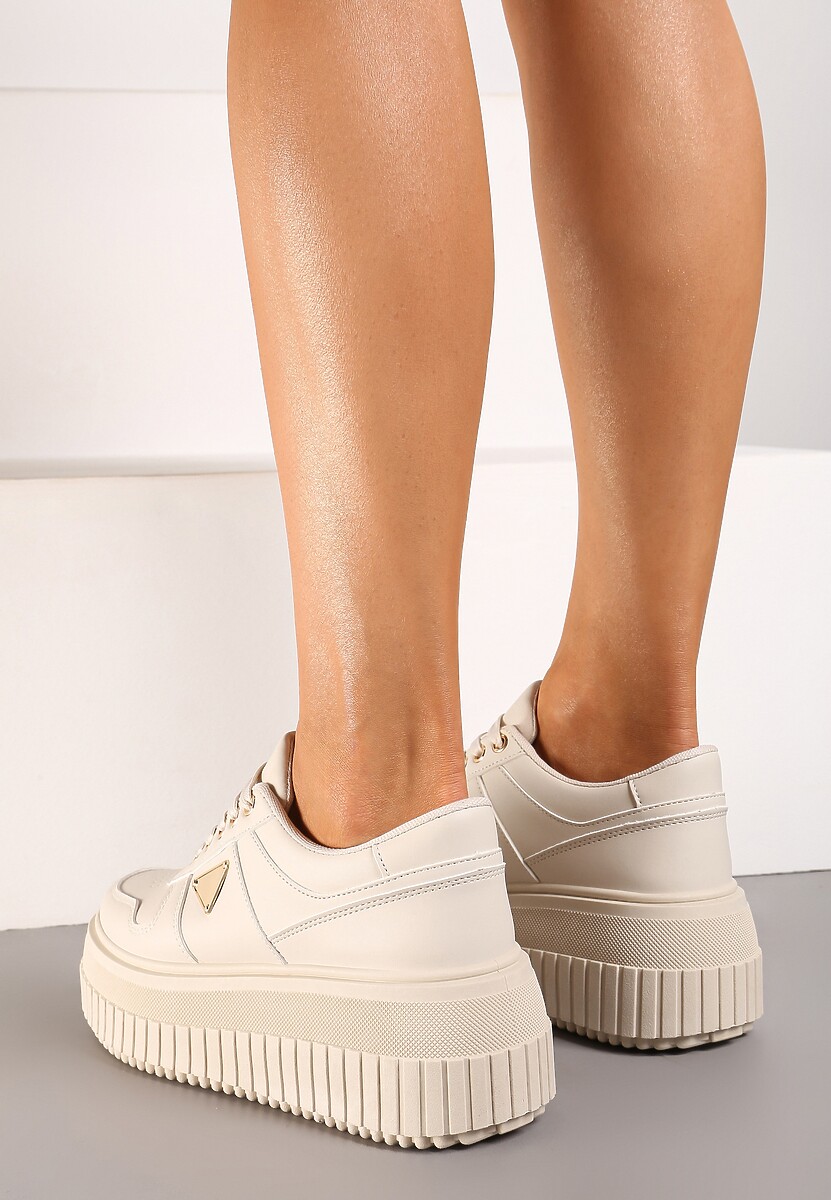 Beżowe Sneakersy na Wysokiej Platformie Ozdobione Aplikacją z Boku Letcese