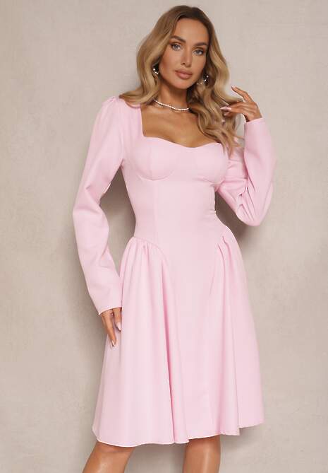 Różowa Sukienka o Rozkloszowanym Kroju z Gorsetową Górą Tillitte