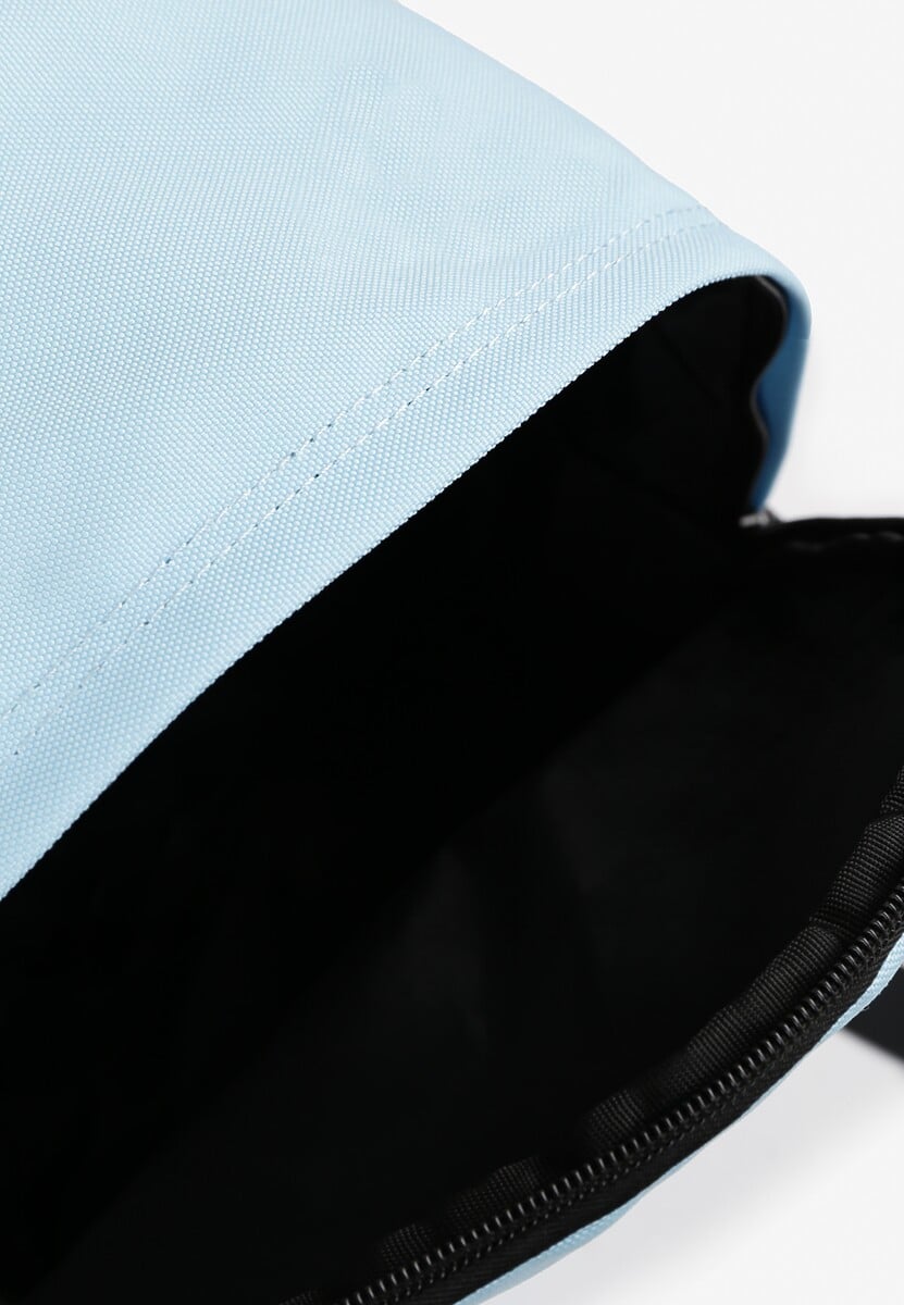 Niebieski Duży Plecak w Sportowym Stylu z Zasuwaną Kieszonką i Naszywką Ulanelis