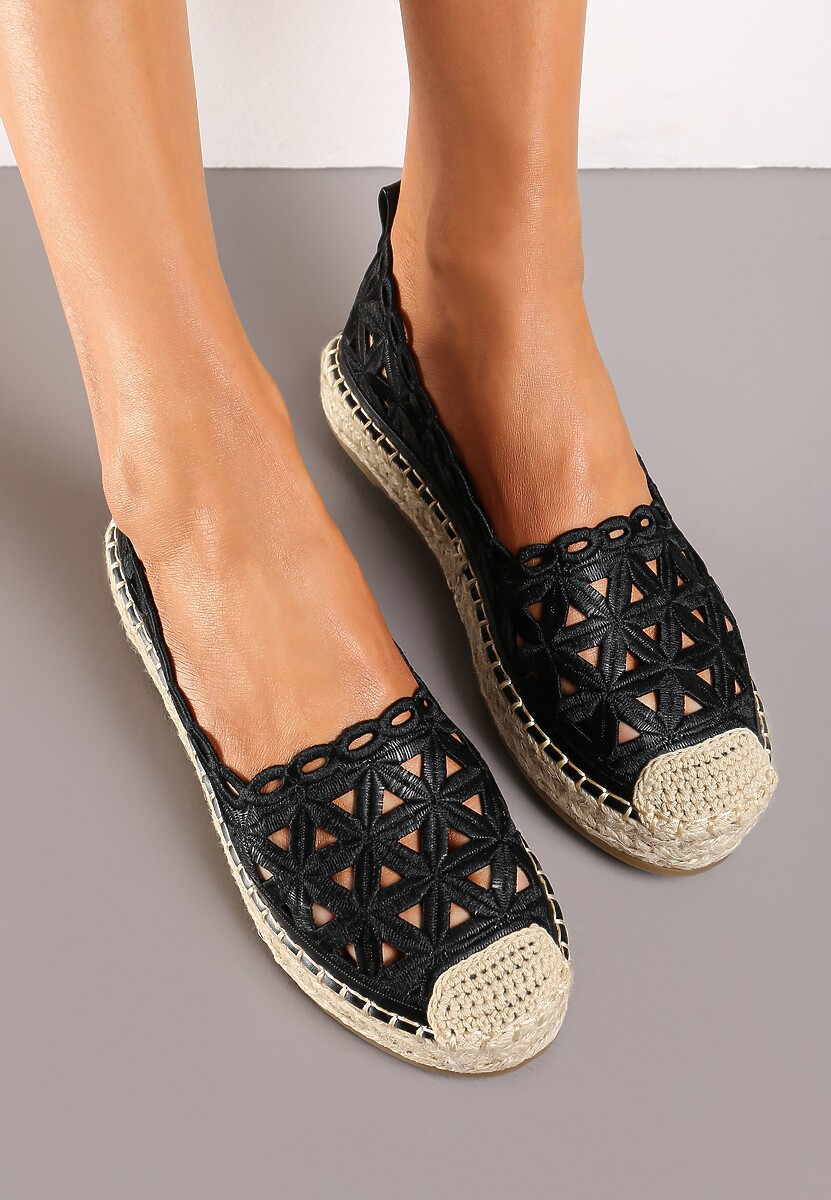 Czarne Espadryle z Ażurowym Wykończeniem na Plecionej Podeszwie Andrilthe