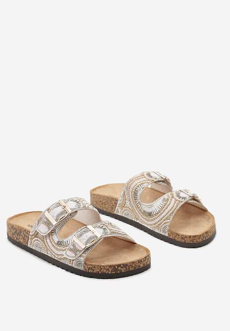 Białe Klapki na Korkowej Podeszwie Ozdobione Cyrkoniami i Sprzączkami Mikitia