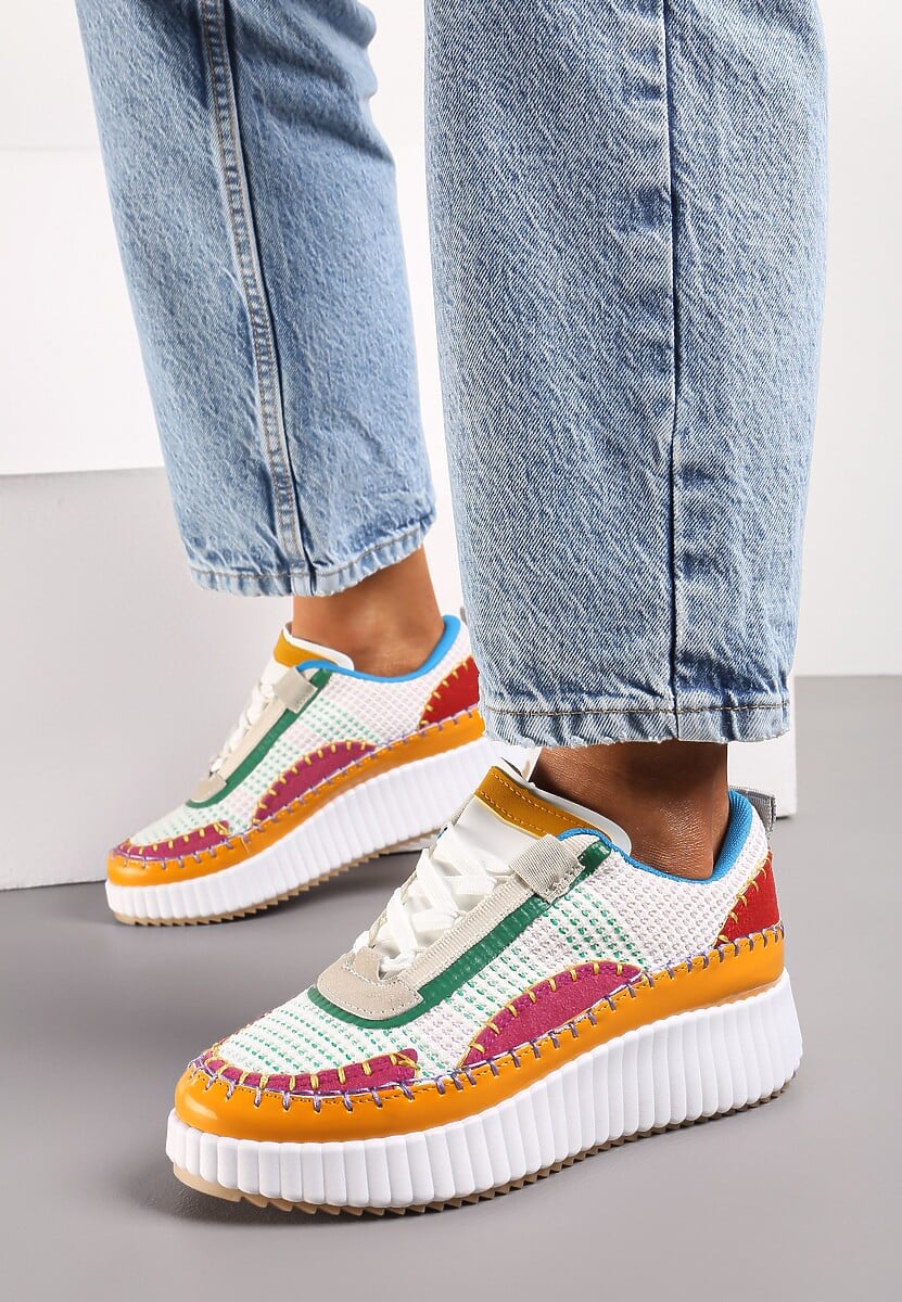 Biało-Zielone Sneakersy na Platformie Ozdobione Nitami i Patchworkowymi Wstawkami Jeneria